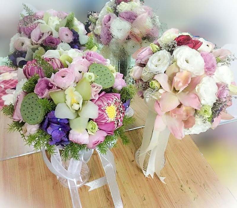 Hoa cưới trang trí tận nhà cho cô dâu chú rể đẹp