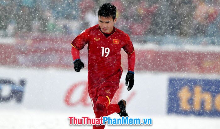 Bài thi viết UPU lần thứ 48 với người hùng là cầu thủ Quang Hải