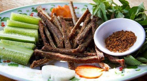 Đặc sản Sài Gòn - Những món ăn đặc sản Sài Gòn làm quà ngon nhất