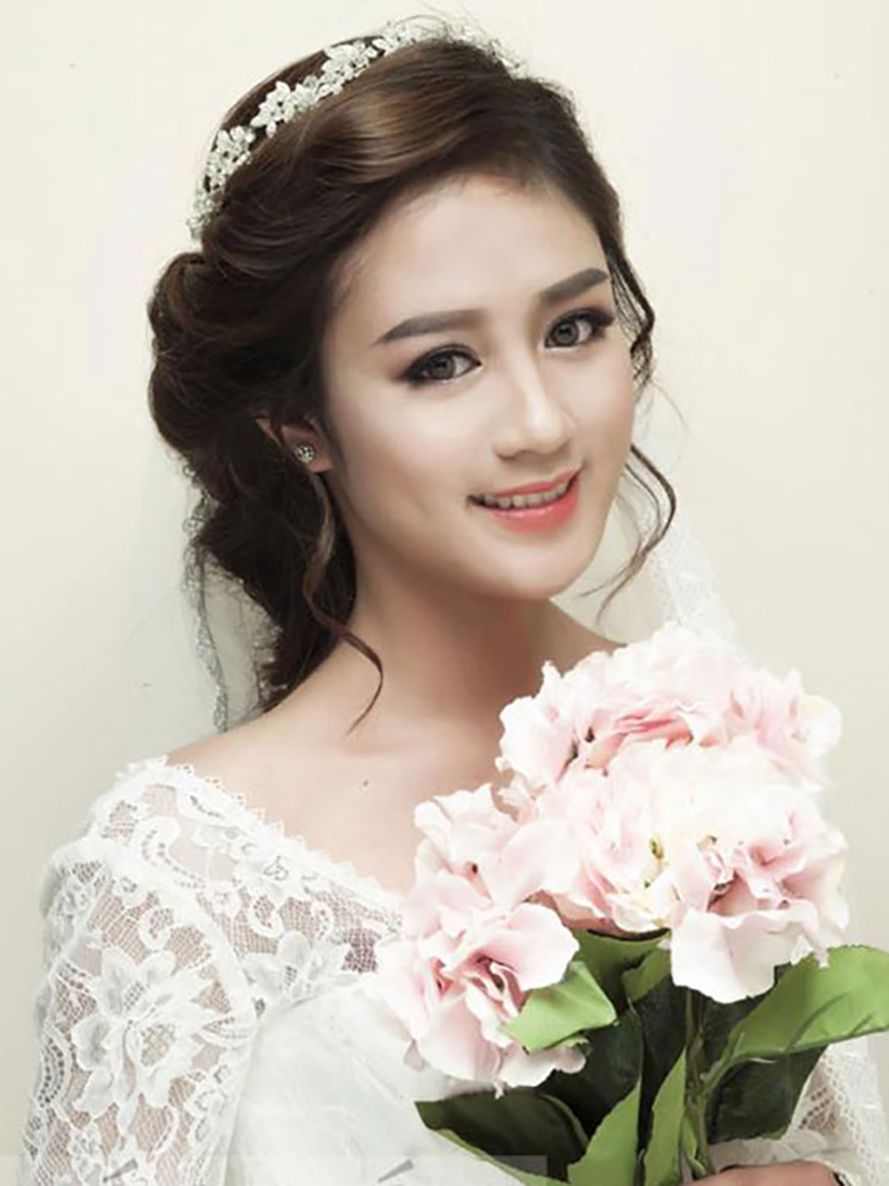 30+ Kiểu tóc cô dâu đẹp lộng lẫy trong ngày cưới 2023 - TRẦN HƯNG ĐẠO
