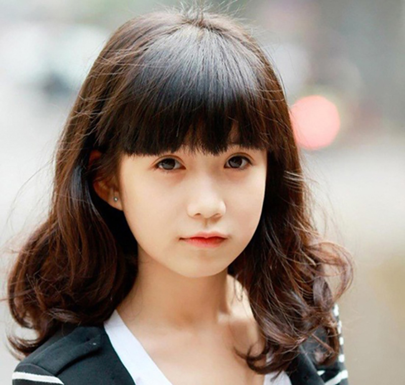 15 Kiểu tóc ngắn cho bé gái mặt tròn, mặt dài đẹp từ 1 - 12 tuổi