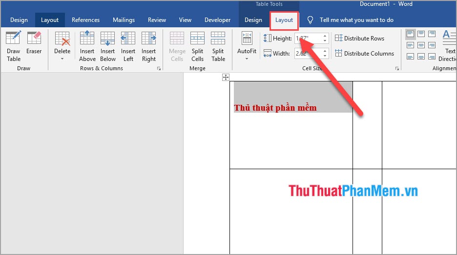 Chuyển đến thẻ Layout để mở thêm các công cụ căn chỉnh